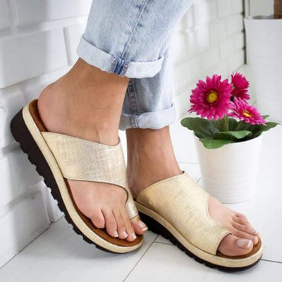 Sandaler som korrigerer feilstillingen av tåen